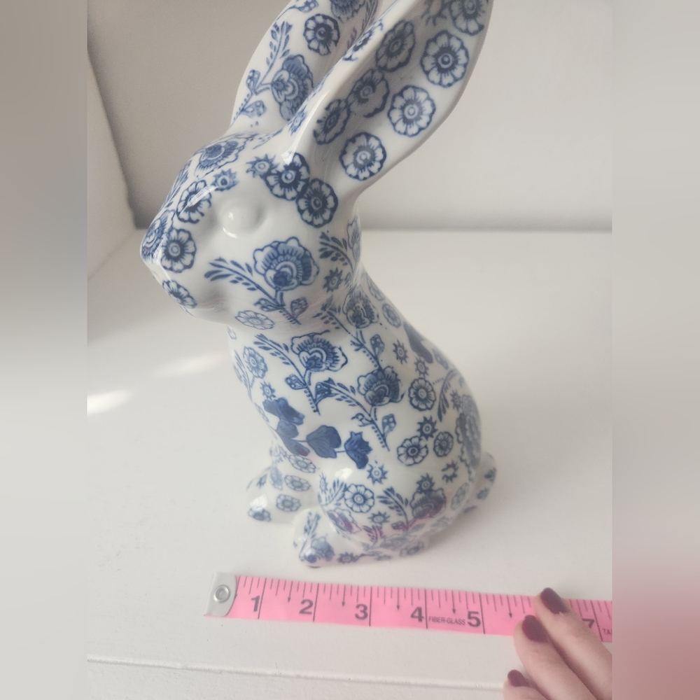 Begonia Market Chinoiserie Bunny Blue and White Floral Ceramic - Picture 7 of 11